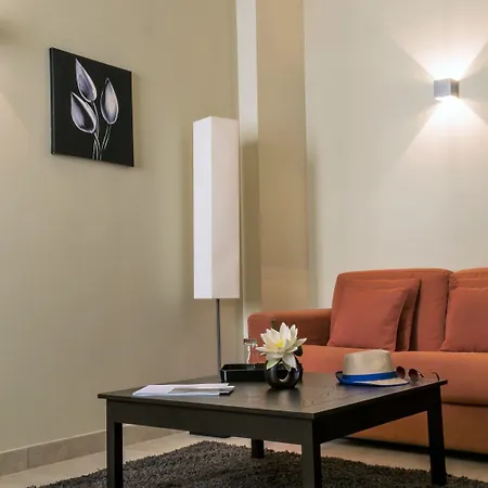 Perla Rossa 4* LʼÎle-Rousse