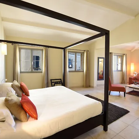 Perla Rossa 4* LʼÎle-Rousse