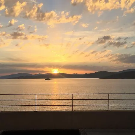 Perla Rossa Hotel L'Ile-Rousse (Corsica)
