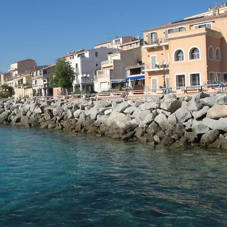 Perla Rossa Hotell LʼÎle-Rousse