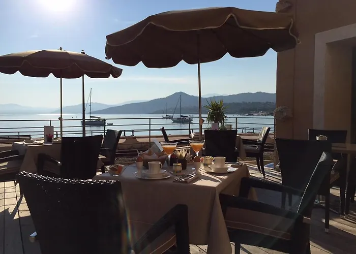 Perla Rossa LʼÎle-Rousse