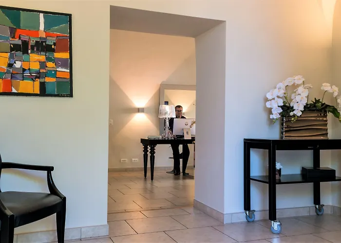 Perla Rossa 4* LʼÎle-Rousse