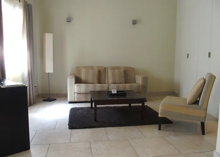 Perla Rossa 4* LʼÎle-Rousse