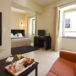 佩尔拉罗莎酒店 4* LʼÎle-Rousse