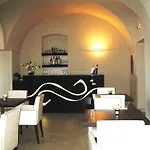 佩尔拉罗莎酒店