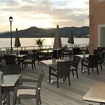 佩尔拉罗莎酒店 LʼÎle-Rousse