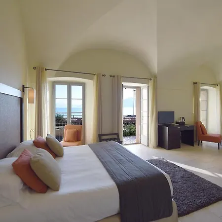 Perla Rossa LʼÎle-Rousse