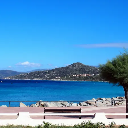 佩尔拉罗莎酒店 酒店