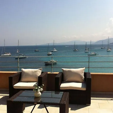 Perla Rossa L'Ile-Rousse (Corsica)