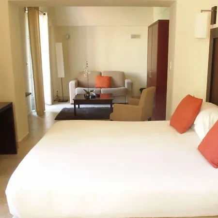 佩尔拉罗莎酒店 4*