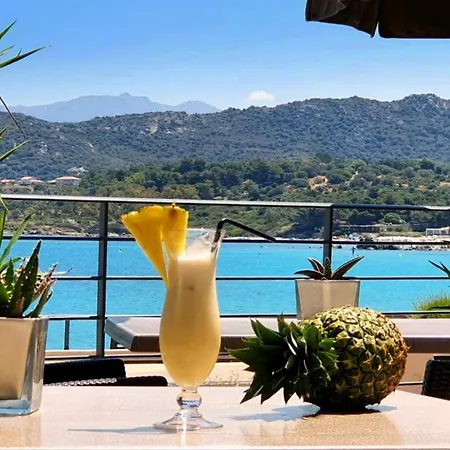 Perla Rossa LʼÎle-Rousse