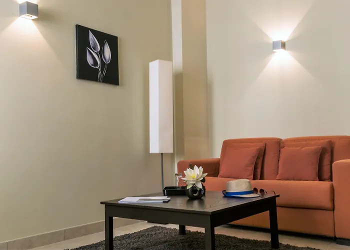 Perla Rossa 4* LʼÎle-Rousse