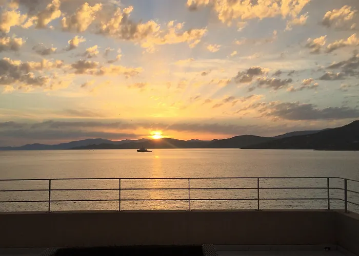 Szálloda Perla Rossa LʼÎle-Rousse