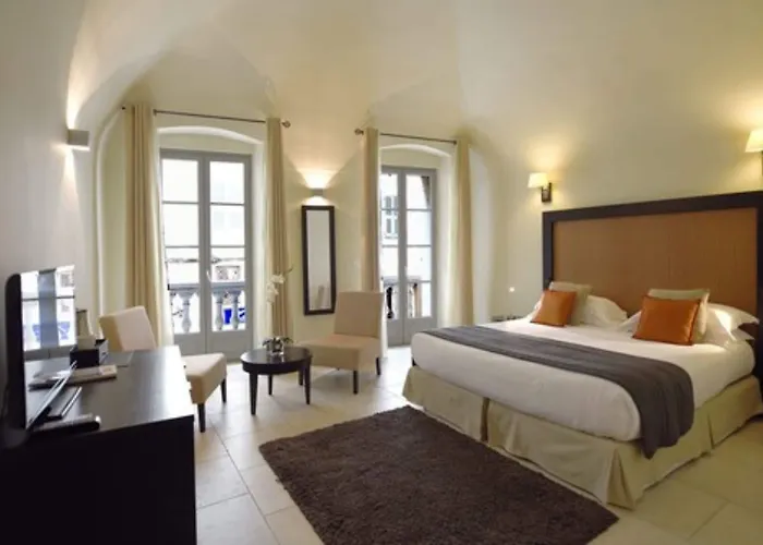 Perla Rossa LʼÎle-Rousse