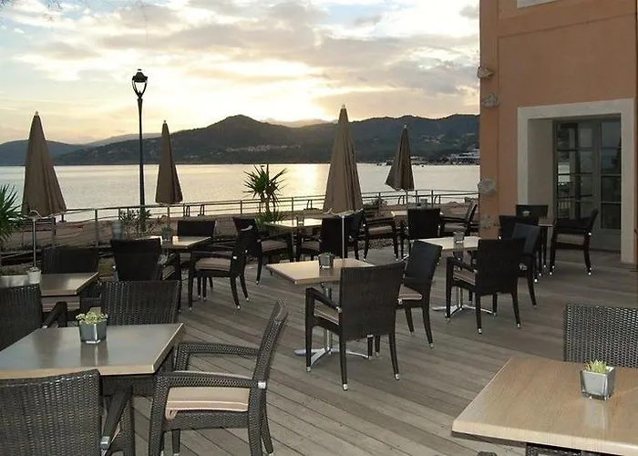 Perla Rossa LʼÎle-Rousse